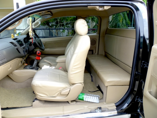 รถบ้าน TOYOTA 2011 VIGO D4D สี :ดำ วิ่ง 86xxx โล.