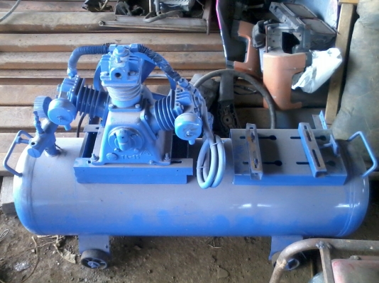 ขายปั๊มลมฟูเช็ง ประมาณ 2HP 160 ลิตร  (ไม่มีมอเตอร์ )