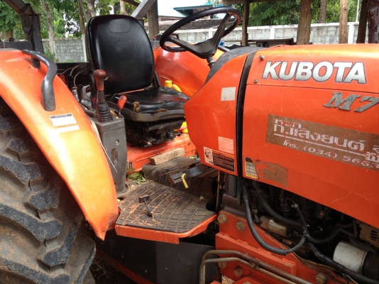 ขาย รถไถ Kubota M7040