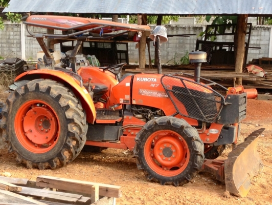 ขาย รถไถ Kubota M7040