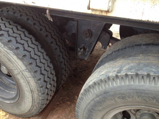 ขายด่วน ลูกพ่วง 3 เพลากระบะคอกสูงเกษตรไม่ดั๊มพ์ของสามมิตรสภาพอย่างสวย ช่วงล่างดีไม่มีผุกร่อน ยางสภาพดี 10 เส้นประมาณ 70\% พร้อมบรรทุกพร้อมใช้งาน เอกสารทะเบียนภาษีครบพร้อมโอน ราคาต่อรองได้ครับ