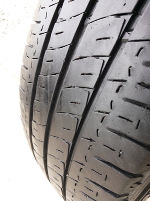 ขายยาง215/65/16 ปี 2512 MICHELIN AGILIS   1  ชุด