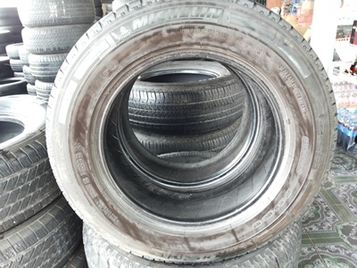 ขายยาง215/65/16 ปี 2512 MICHELIN AGILIS   1  ชุด