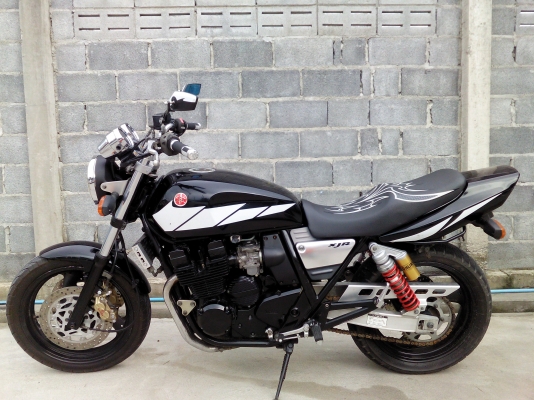 ขาย XJR 400 ปี99 มีของแต่งอินวอยพร้อมใช้จากราคา65000เหลือ60000
