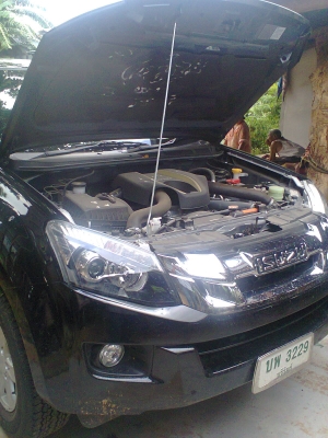 ขายดาวน์อีซูซุ วีครอส เครื่อง2500 จ่ายแสนสอง ขี่ใด้เลยครับส่งมาแล้วสิบเดือน ตัวสูงวิ่ง5000โล