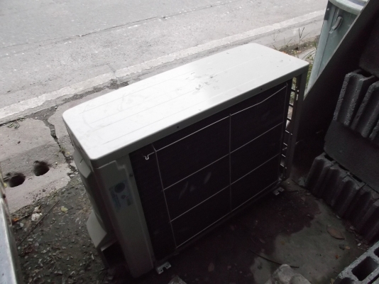 คุณโอ๋พระนั่งเกล้า**คุณครับ**19กค56คอยล์ร้อนคอยล์เย็นได้แล้วใหม่ๆๆด้วย สภาพใหม่มากๆๆ ตามสภาพครับท่านผู้ชม