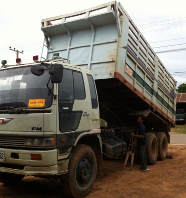 HINO FM 3M - 240 HP M10C รถพ่วงแม่+ลูก แม่กระบะดั๊มพ์ 12 ตันคอกสูงสภาพสวย ลูก 2 เพลาไม่ดั๊มพ์ความยาว 6.50 เเมตร ภายในเก๋งคอนโซลสวยครบ แอร์เย็น พวงมาลัยเพาเวอร์ ระบบเบรคทริ๊ปฟี้ ช่วงล่างคัชซีสวยสวยไม่มีบวม ยางสภาพดี 70\% พร้อมบรรทุกพร้อมใช้งาน เอกสารทะเบียน HINO FM 3M - 240 HP M10C รถพ่วงแม่+ลูก แม่กระบะดั๊มพ์ 12 ตันคอกสูงสภาพสวย ลูก 2 เพลาไม่ดั๊มพ์ความยาว 6.50 เเมตร ภายในเก๋งคอนโซลสวยครบ แอร์เย็น พวงมาลัยเพาเวอร์ ระบบเบรคทริ๊ปฟี้ ช่วงล่างคัชซีสวยสวยไม่มีบวม ยางสภาพดี 70\% พร้อมบรรทุกพร้อมใช้งาน เอกสารทะเบียน