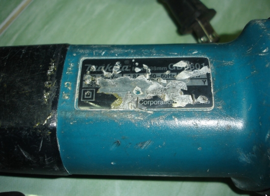 ขายเครื่องเจียรคอยาว 1/4 นิ้ว Makita รุ่น GD 0601 (400w.)