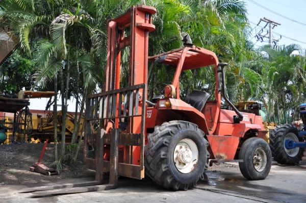 ขาย FORKLIFT MANITOU 5ตัน เกียร์ออโต้ นำเข้าญี่ปุ่นไม่เคยใช้งานในไทย ขาย 285,000 บาท ถูกมากๆ