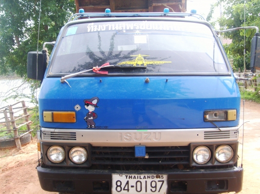 ขายรถบรรทุก 6 ล้อดั๊ม 3 คิว อีซูซุ 100 แรง