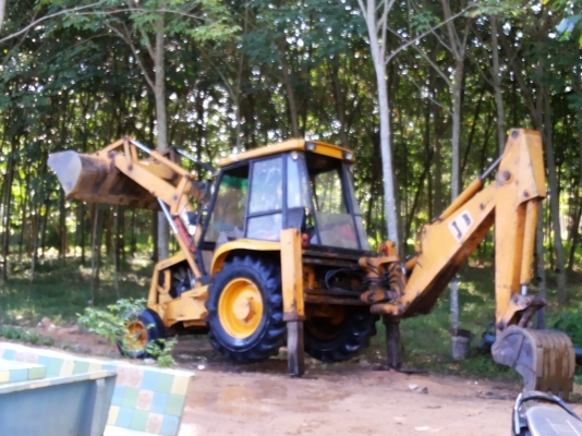 ต้องขายรถjcB3cx