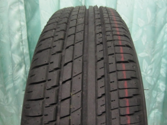 ขายยางพร้อมกะทะและฝาครอบรถ Honda City ป้ายแดง ขนาด 175/65R15 ยางปี 13