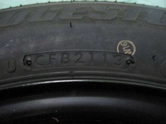 ขายยางพร้อมกะทะและฝาครอบรถ Honda City ป้ายแดง ขนาด 175/65R15 ยางปี 13