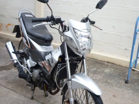 ฮอนด้า SONIC 125 ตัวกุญแจใหญ่ไฟเต็ม เครื่องเดิมๆ ท่อเดิม พร้อมเอกสารโอน