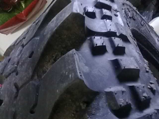 ขายยางตะขาบ 35/11.5/16    simax 1 เส้น ปี3610