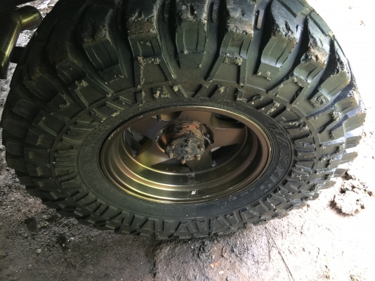 แม็คพร้อมยางวีโก้  ตัวเตี้ย