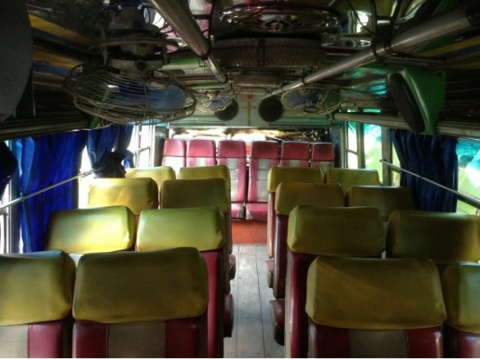 ขายรถ บัส ขนาดกลาง พร้อมใช้ ตามสภาพ ราคาถูกๆๆ