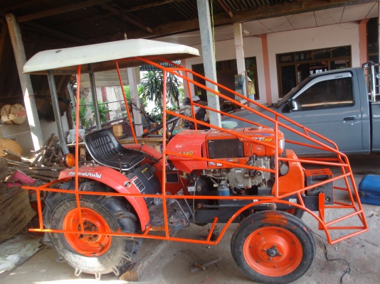 ขายรถไถคูโบต้านั่งขับ 14 แรงพร้อมโครงกันอ้อย