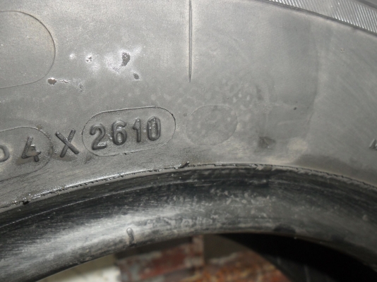 ยาง 195R14 สวยๆ 1 คู่ ราคา 1700 บาท