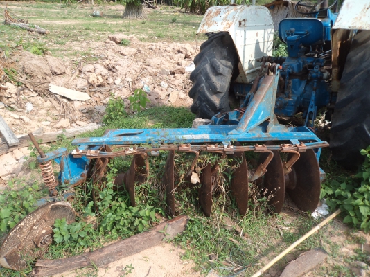 ขายรถไถ FORD 6600 TA  ใบดัน+ผาน7 เล่มทะเบียนพร้อมโอน