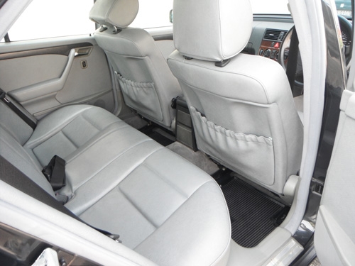 BENZ C180 ธนบุรี สวยจริง เดิมๆจริง มือเดียว เชิญชมครับ BENZ C180 ธนบุรี สวยจริง เดิมๆจริง มือเดียว เชิญชมครับ