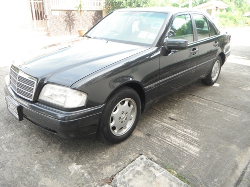 BENZ C180 ธนบุรี สวยจริง เดิมๆจริง มือเดียว เชิญชมครับ