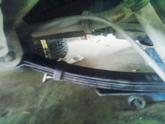 ขายแหนบ(NHK) isuzu 4+1แผ่น