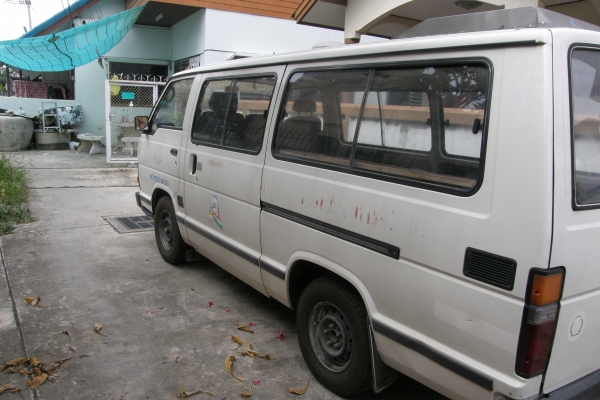 ขายรถตู้