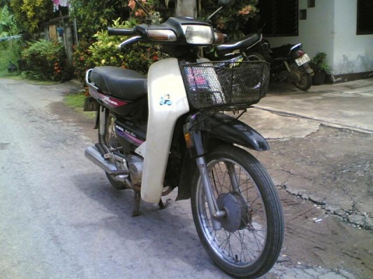 ขายดรีมทูหรือ DreamExcess ทะเบียนเต็มพร้อมโอนเครื่องดีพอใช้อะไหร่เดิมขาดบังโซ่รถพร้อมใช้ ขาย 8900 บาท