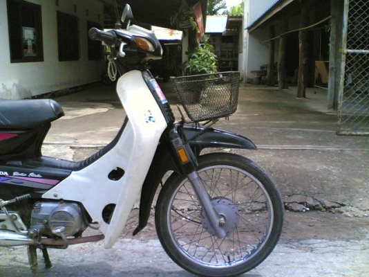 ขายดรีมทูหรือ DreamExcess ทะเบียนเต็มพร้อมโอนเครื่องดีพอใช้อะไหร่เดิมขาดบังโซ่รถพร้อมใช้ ขาย 8900 บาท