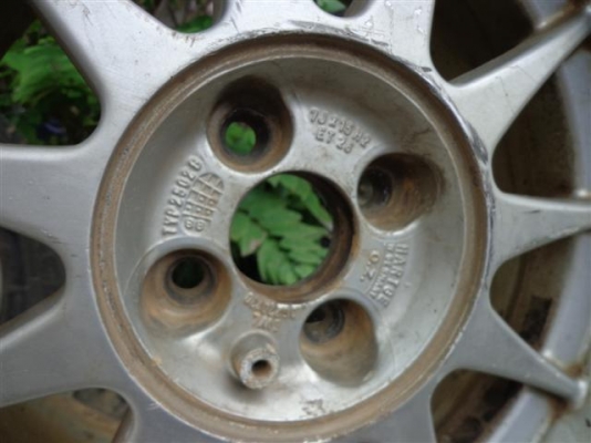 ล้อหายาก ใส่bmw 4รู100 ล้อหายาก ใส่bmw 4รู100