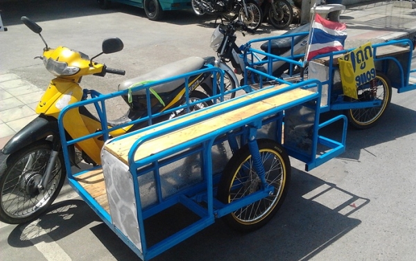 ขายมอเตอร์ไซค์พ่วงข้าง 2คัน