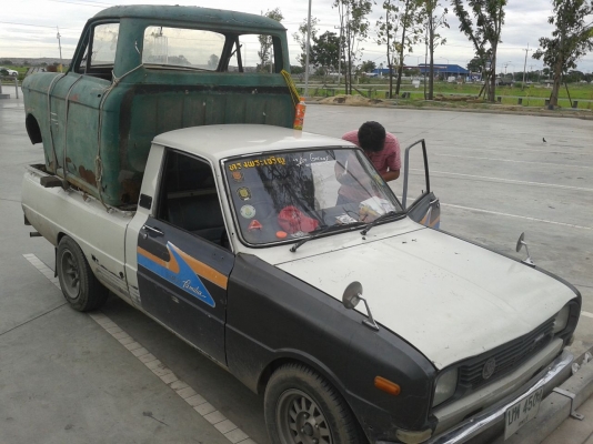 แยกอะไหล่ datsun 320 หรือ เหมายกหัวกับกระบะ แยกอะไหล่ datsun 320 หรือ เหมายกหัวกับกระบะ