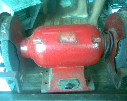 หินเจียรตัวใหญ่พร้อมใบพร้อมใช้