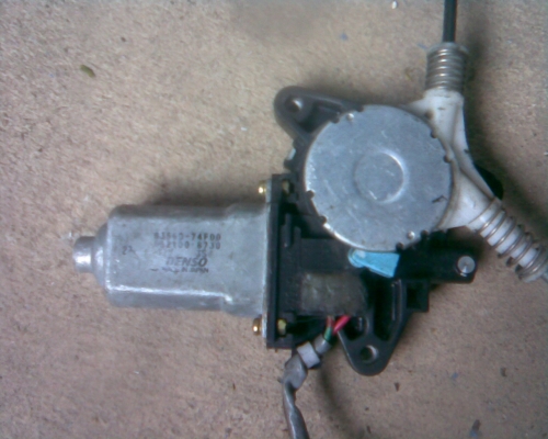 ตัวขับเคลื่อนกระจกไฟฟ้ารถยนต์ตัวขับเคลื่อนกระจกไฟฟ้ารถยนต์ตัวขับเคลื่อนกระจกไฟฟ้ารถยนต์ตัวขับเคลื่อนกระจกไฟฟ้ารถยนต์สภาพพร้อมใช้งานปกติครับ มีทั้งแบบสลิง และแบบเฟืองครับตัวละ 600 บาทครับ เบิกใหม่ สองพันกว่า