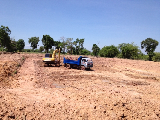 ขาย หกล้อ ดั้ม เครื่อง 145 ช่วงล่าง F ขาย หกล้อ ดั้ม เครื่อง 145 ช่วงล่าง F