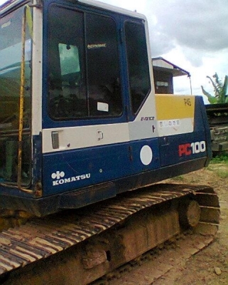 KOMATSU PC 100-5 รถบอดี้สวย ไฟฟ้าหน้าจอครบ ภายในเก๋งคอนโทรลยาว แอร์เย็น เครื่องเดิมปั๊มเดิมแห้งดีไม่มีเยิ้ม บูมอาร์มสวยไม่มีปะไม่มีดาม ช่วงล่างแน่น โซ่บูทใบแทรกหนาดีประมาณ 70\% พร้อมทำงานได้เลย เอกสารครบพร้อม ราคาต่อรองได้นะครับ