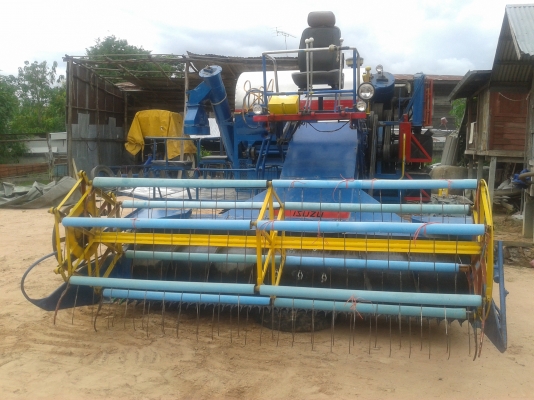 ขายรถเกี่ยวข้าว