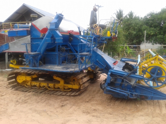 ขายรถเกี่ยวข้าว ขายรถเกี่ยวข้าว