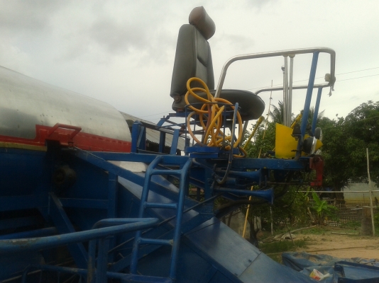 ขายรถเกี่ยวข้าว ขายรถเกี่ยวข้าว