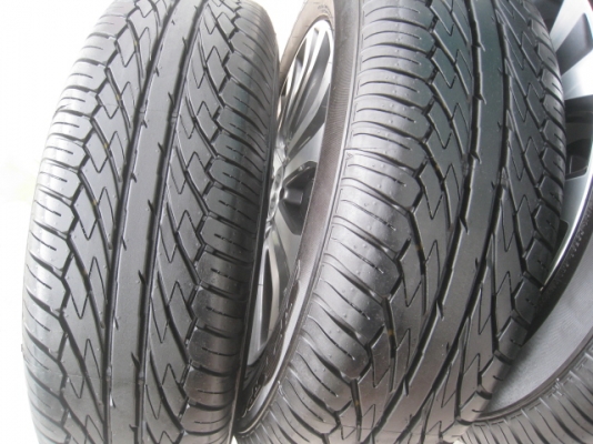 ขายล้อแม็ก Honda freed ถอดจากรถป้ายแดง 15"x5.5" et50 4รู 100 + ยางปี 12 ,3เส้นและปี13,1 เส้นครับ  ตุ่มและสีหน้ายางมี(081-3747940)