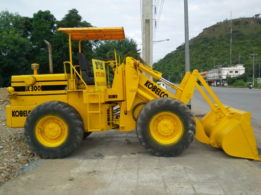 ขาย  รถตัก KOBELCO สภาพเยี่ยม พร้อมใช้งานทันที เก่าญี่ปุ่นแท้