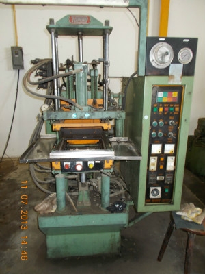 ขายเครื่องอัดยางอัดออยซีลตงอี้  80ตัน มีแวคคัม