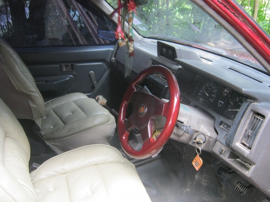 ขาย บิกเอ็ม ตอนเดียว 2.5 ฝาแดง พวงมาลัยเพาเวอร์ รถบ้าน พร้อมใช้