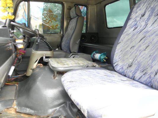 ฮีโน่2Kพร้อมใช้ ยางดี10เส้นเกียร์ZF(มีเครื่องเสียงด้วย)สนใจติดต่อ0847823249