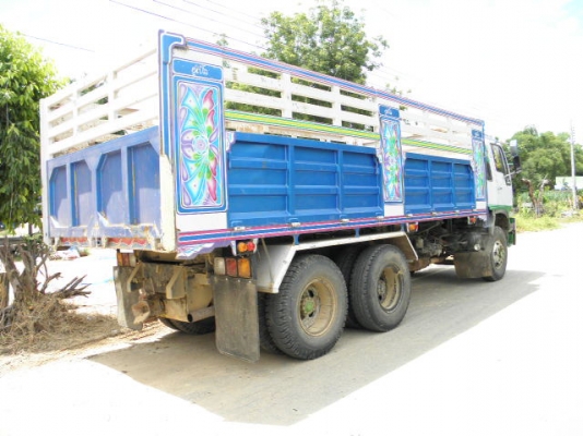 ฮีโน่2Kพร้อมใช้ ยางดี10เส้นเกียร์ZF(มีเครื่องเสียงด้วย)สนใจติดต่อ0847823249