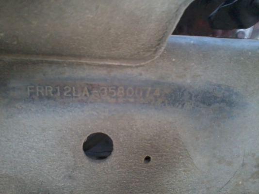 ขายด่วน Isuzu Rocky 6 ล้อ FRR12LA กระบะยาว 5.5 ม เครน 3 ตัน 3 ปลอก ยี่ห้อ Unic