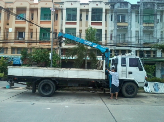 ขายด่วน Isuzu Rocky 6 ล้อ FRR12LA กระบะยาว 5.5 ม เครน 3 ตัน 3 ปลอก ยี่ห้อ Unic