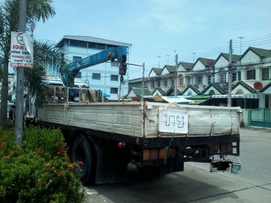 ขายด่วน Isuzu Rocky 6 ล้อ FRR12LA กระบะยาว 5.5 ม เครน 3 ตัน 3 ปลอก ยี่ห้อ Unic