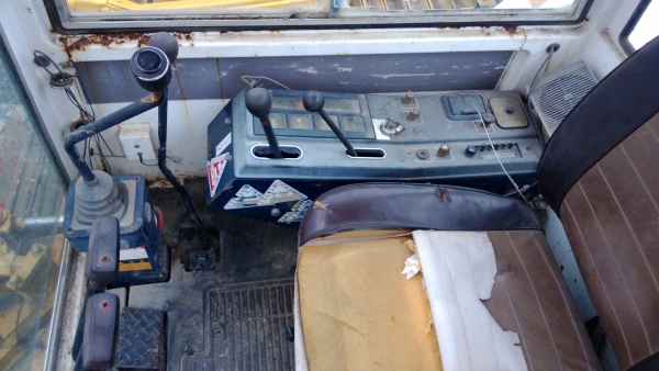 KOMATSU PC40-5 เก่านอก เอวแน่น ปั็มแรง หัวเก๋ง สภาพพร้อมใช้ สุดๆเอาไปแบ่งกันใช้ได้เลยครับ น้องร็อค จัดหั้ย สนใจโทร สอบถามได้ 081-8535656 KOMATSU PC40-5 เก่านอก เอวแน่น ปั็มแรง หัวเก๋ง สภาพพร้อมใช้ สุดๆเอาไปแบ่งกันใช้ได้เลยครับ น้องร็อค จัดหั้ย สนใจโทร สอบถามได้ 081-8535656